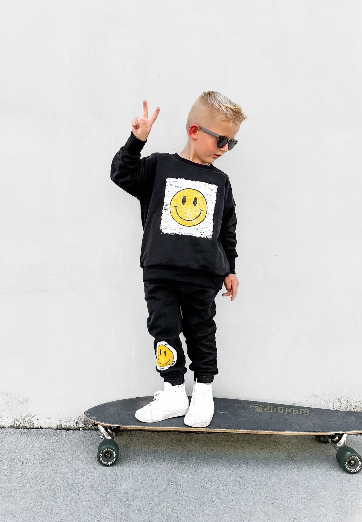 Smiley Elevated Crewneck - Black