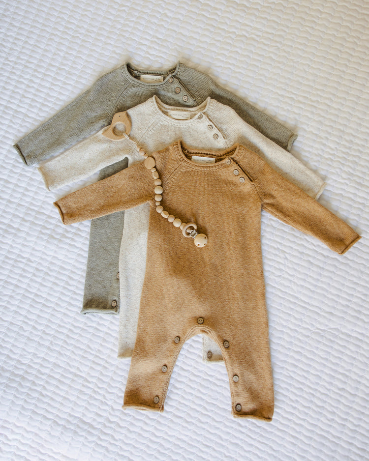 COZY HEATHER KNIT JUMPSUIT || SPECKLED GOLDEN