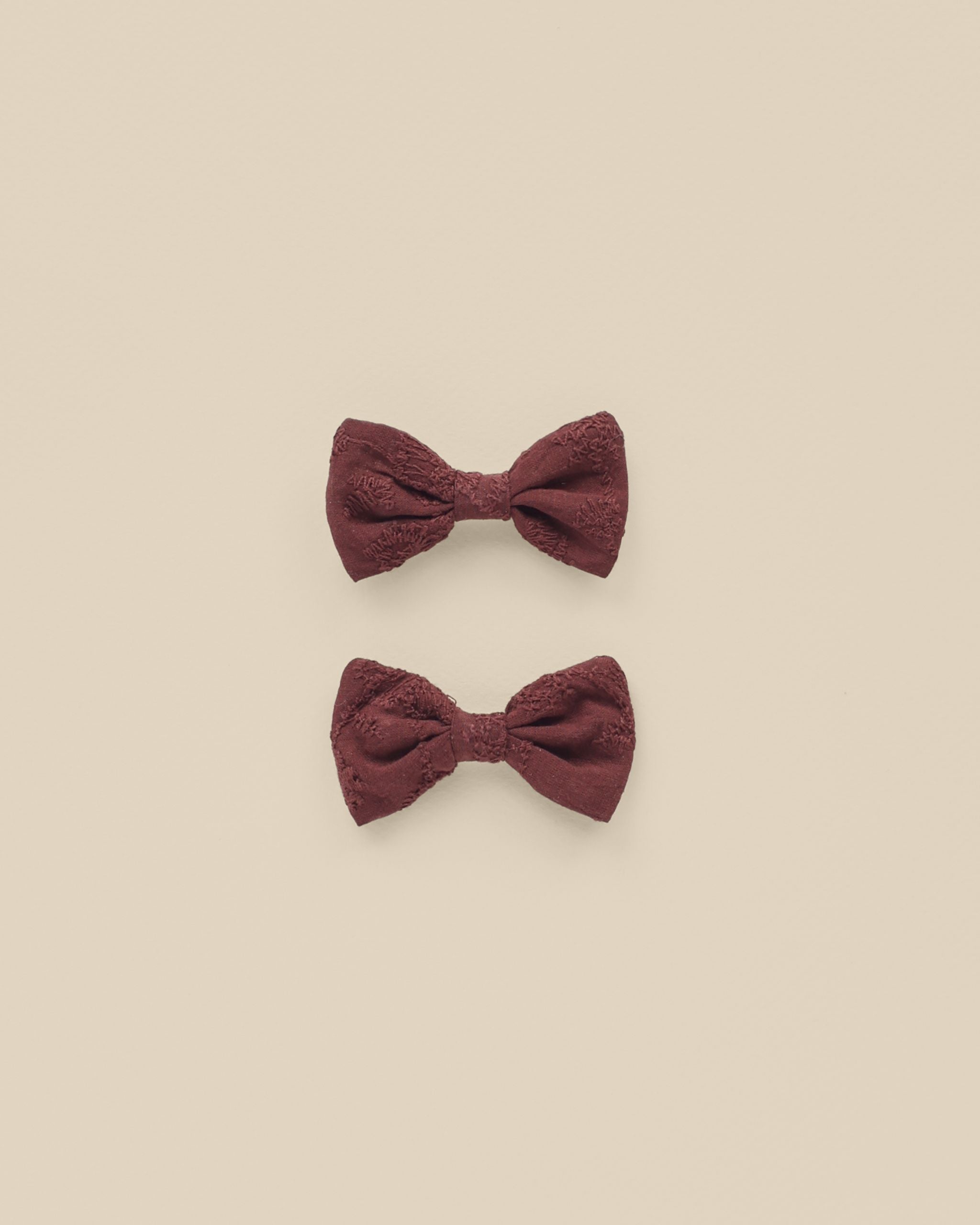 LITTLE BOW CLIP || FIG